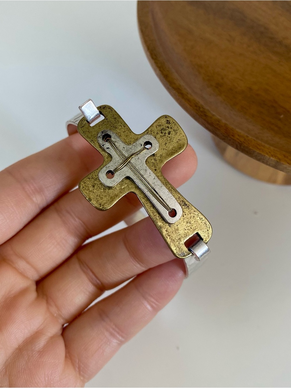 4/$15 Vintage Retro Mixed Metal Gold Silver Cross Bracelet